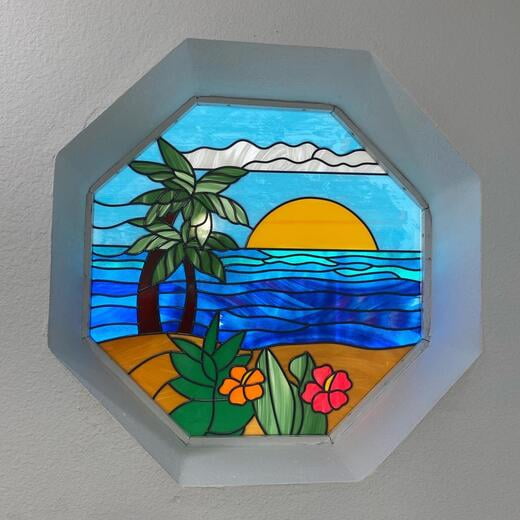 Simple beach scenery for octagonal bathroom window